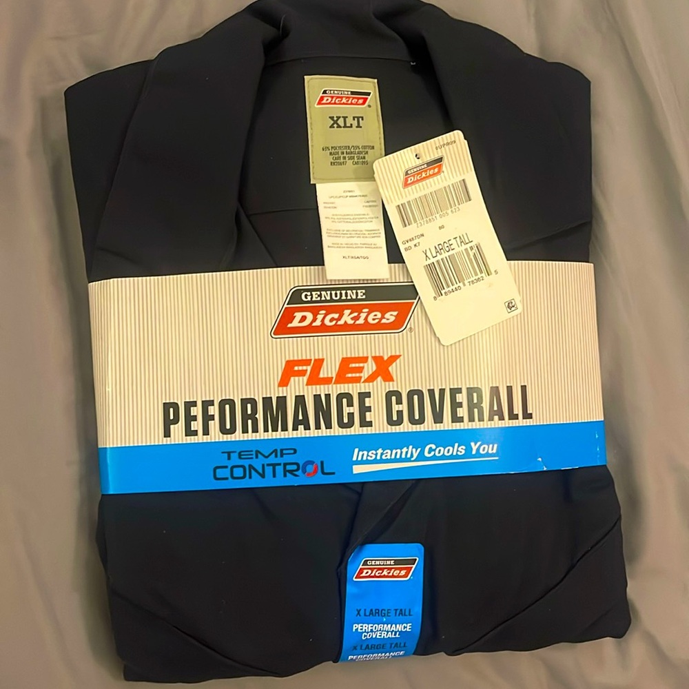 GENUINE DICKIES FLEX PEFORMANCE COVERALL. SIZE XL TALL